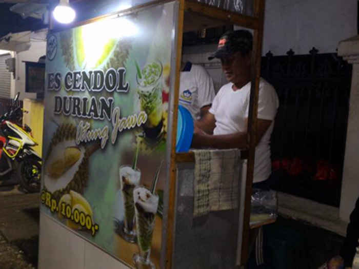 Kelezatan Es Cendol Durian di Jalan Poltangan Raya, Pasar Minggu