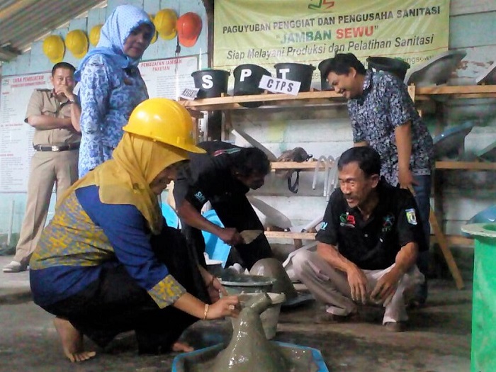 Belajar Sanitasi di Pringsewu