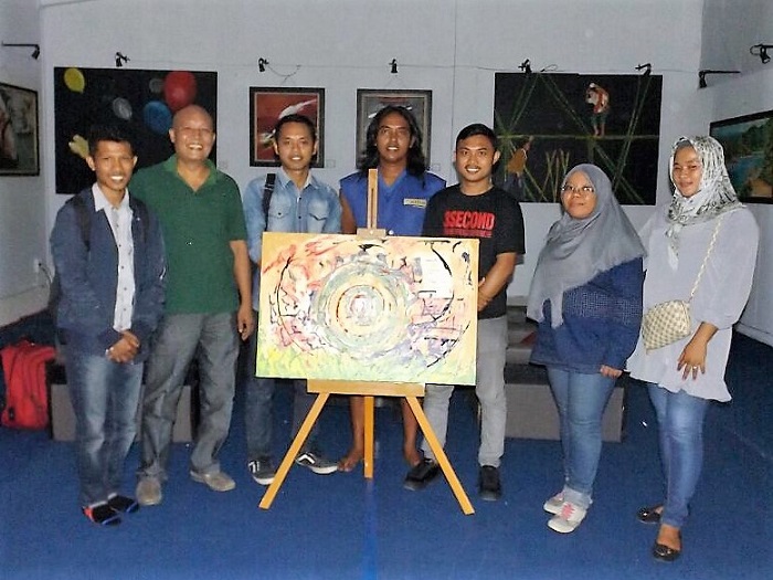 Menikmati Pameran Enam Perupa